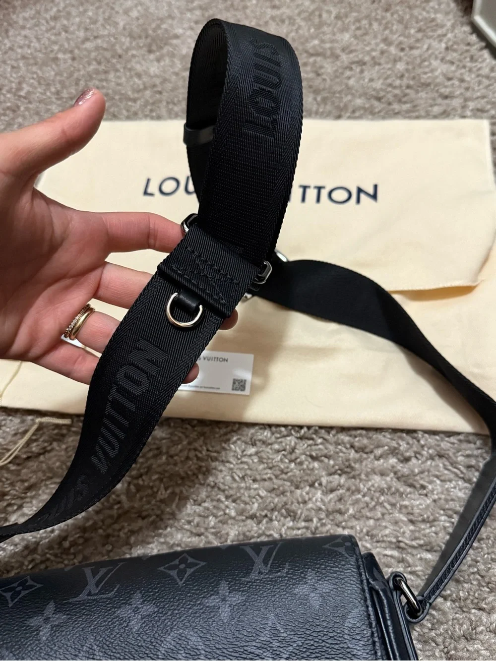 Louis Vuitton Black Monogram Canvas Messenger Bag